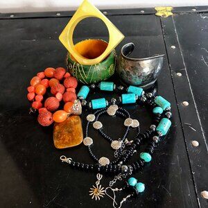 Lot Costume Fashion Jewelry Chunky Bangles Bracelets, Necklaces, Ring, Pendant